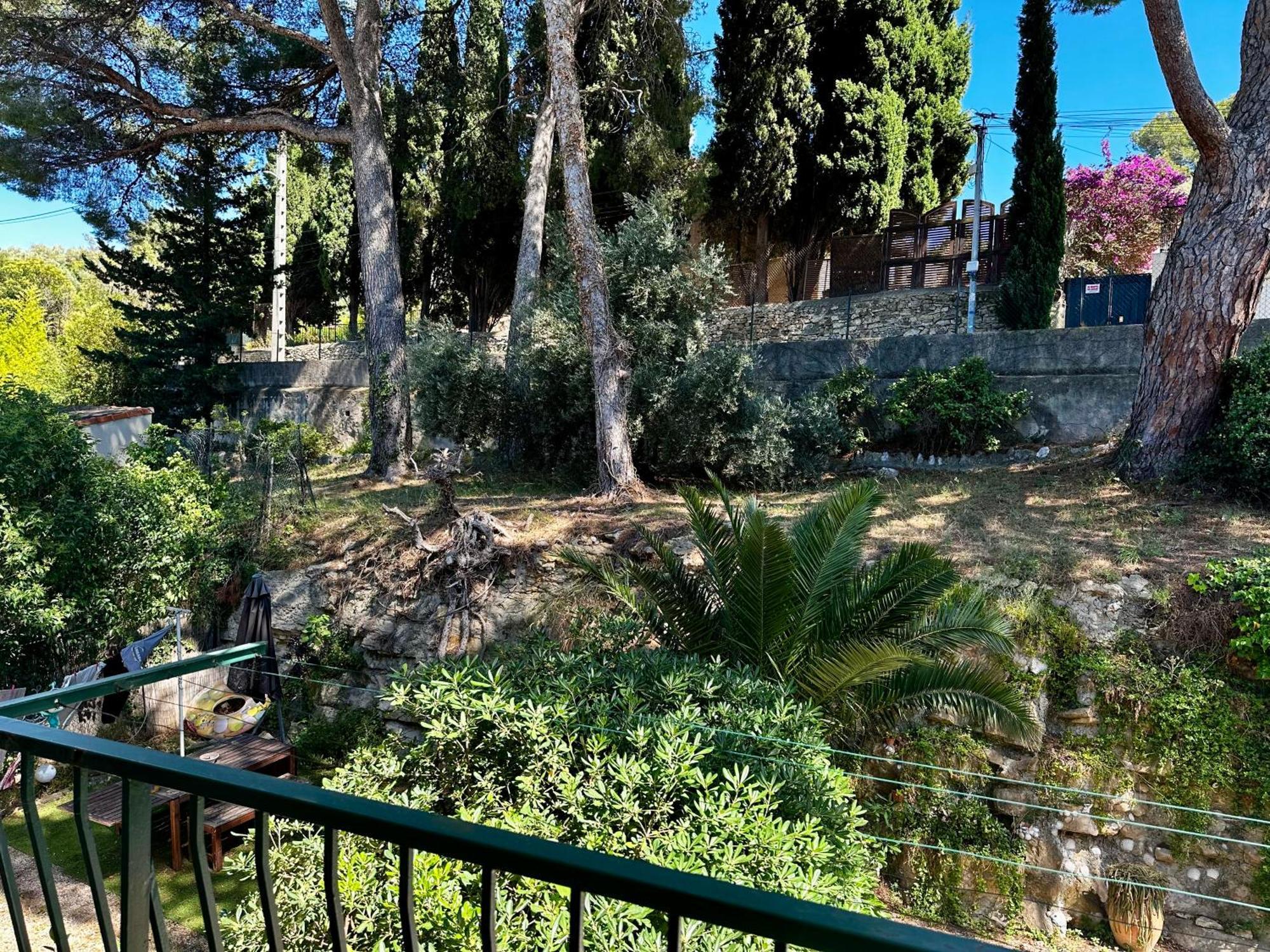 Cassis Village Options Parking And Baby Exterior foto